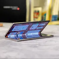 آیا شیائومی واقعا به فکر تولید گوشی تاشو سهتکه است؟