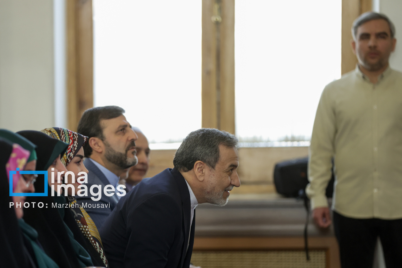 عکس/ مراسم میلاد حضرت فاطمه (س) در وزارت خارجه