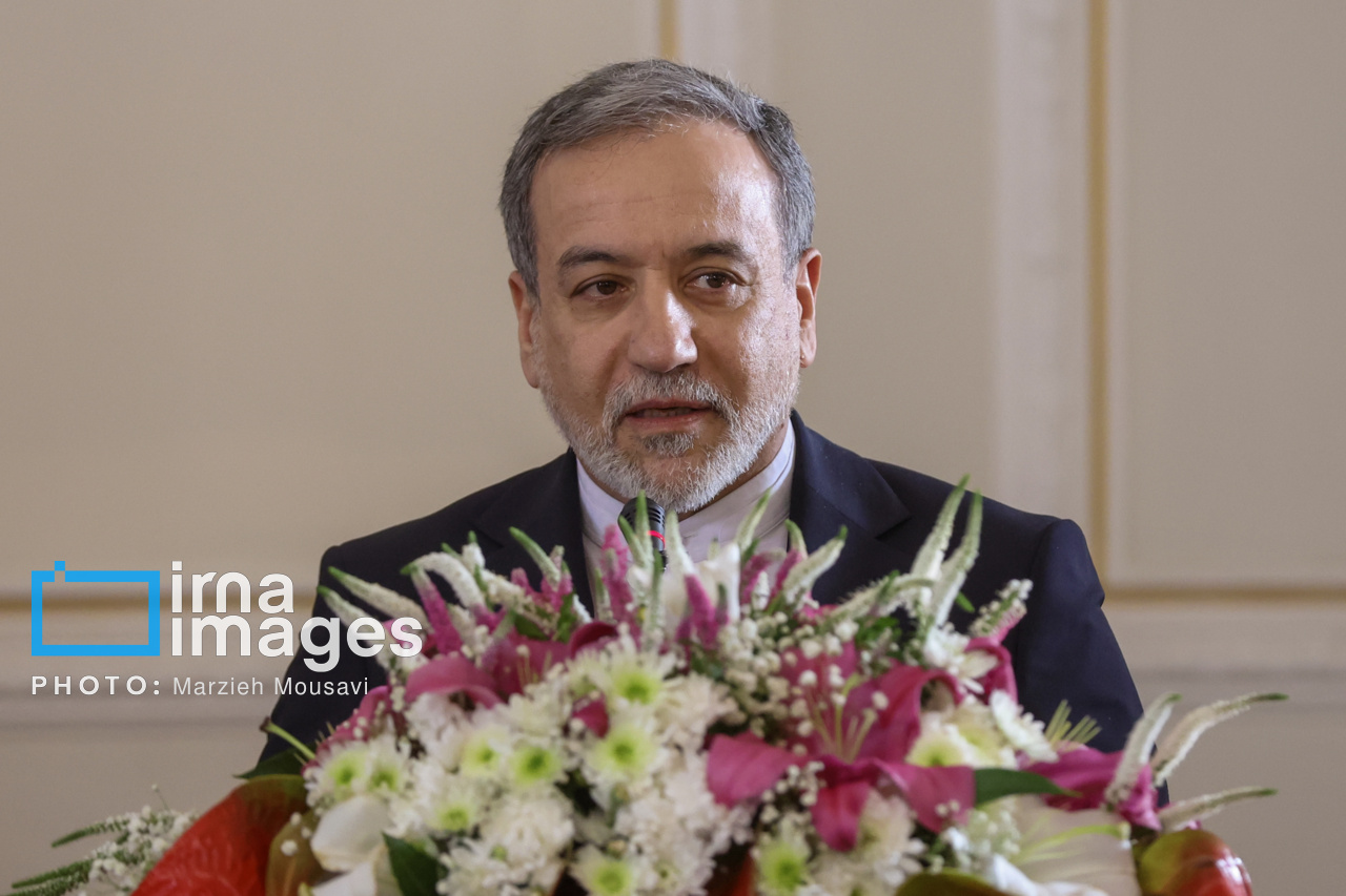 عکس/ مراسم میلاد حضرت فاطمه (س) در وزارت خارجه