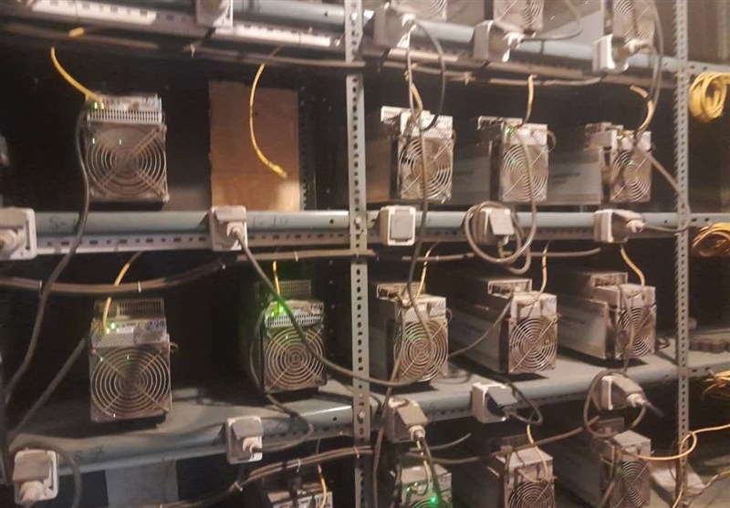 کشف مزرعه بزرگ استخراج رمزارز در شیرگاه؛ 202 ماینر ضبط شد