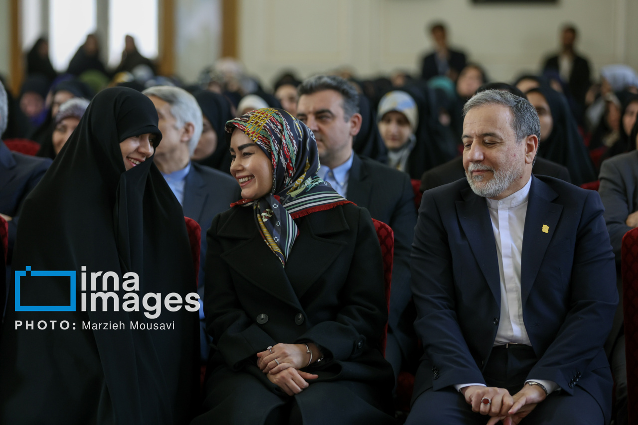 عکس/ مراسم میلاد حضرت فاطمه (س) در وزارت خارجه