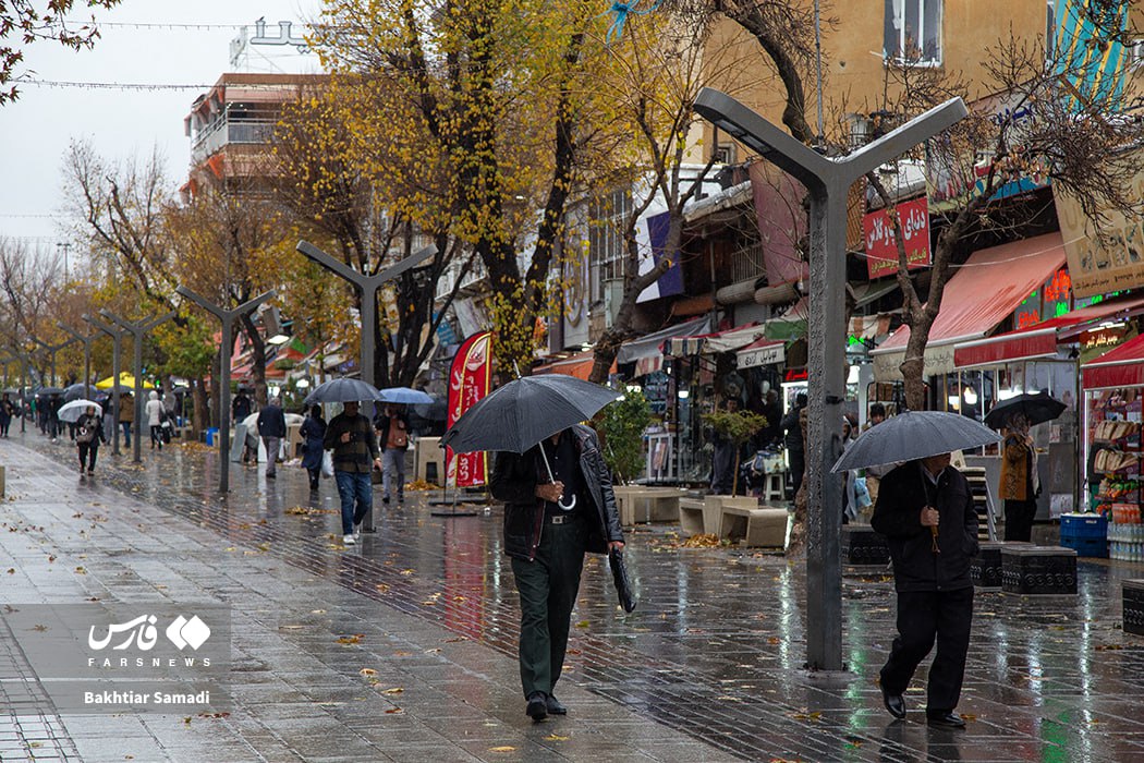 چتر باران بر سر مردم کردستان