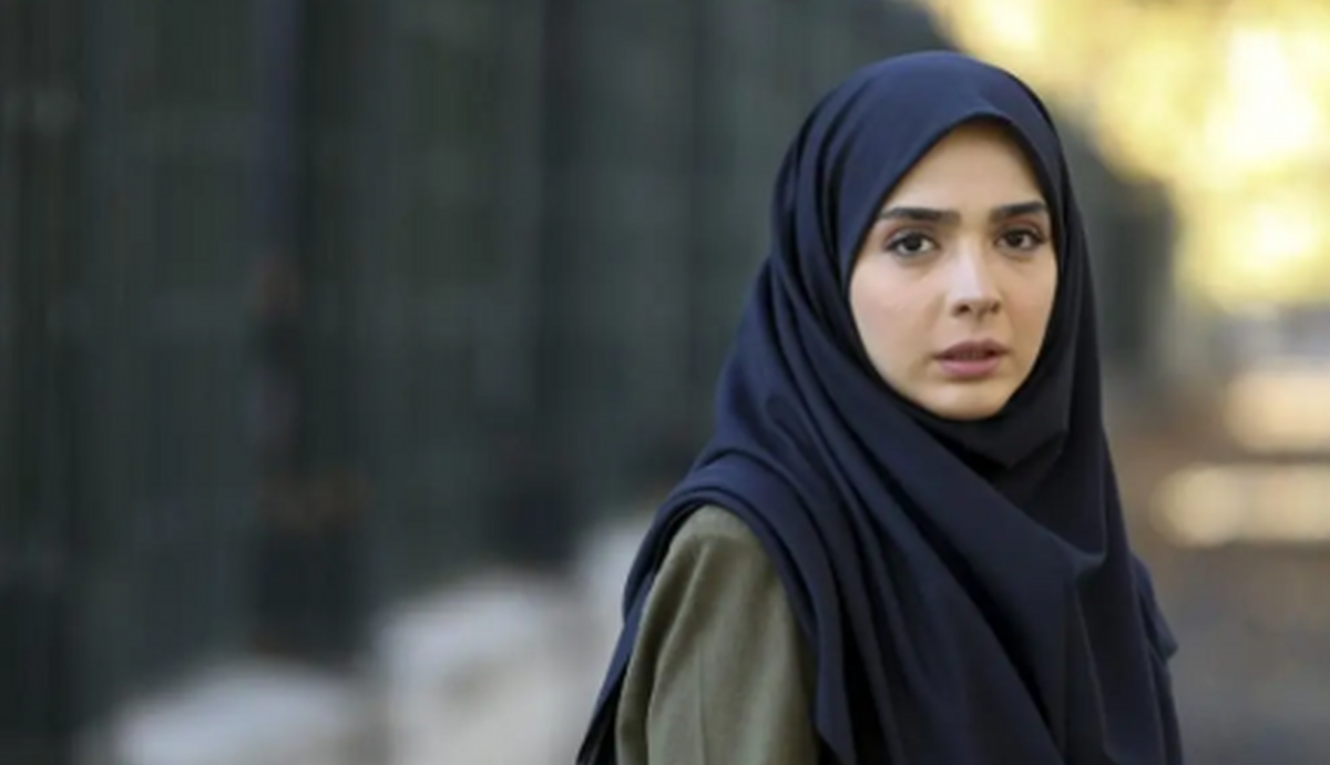 چهره ها/ یاسمنِ «لحظه گرگومیش» سفیدپوش شد