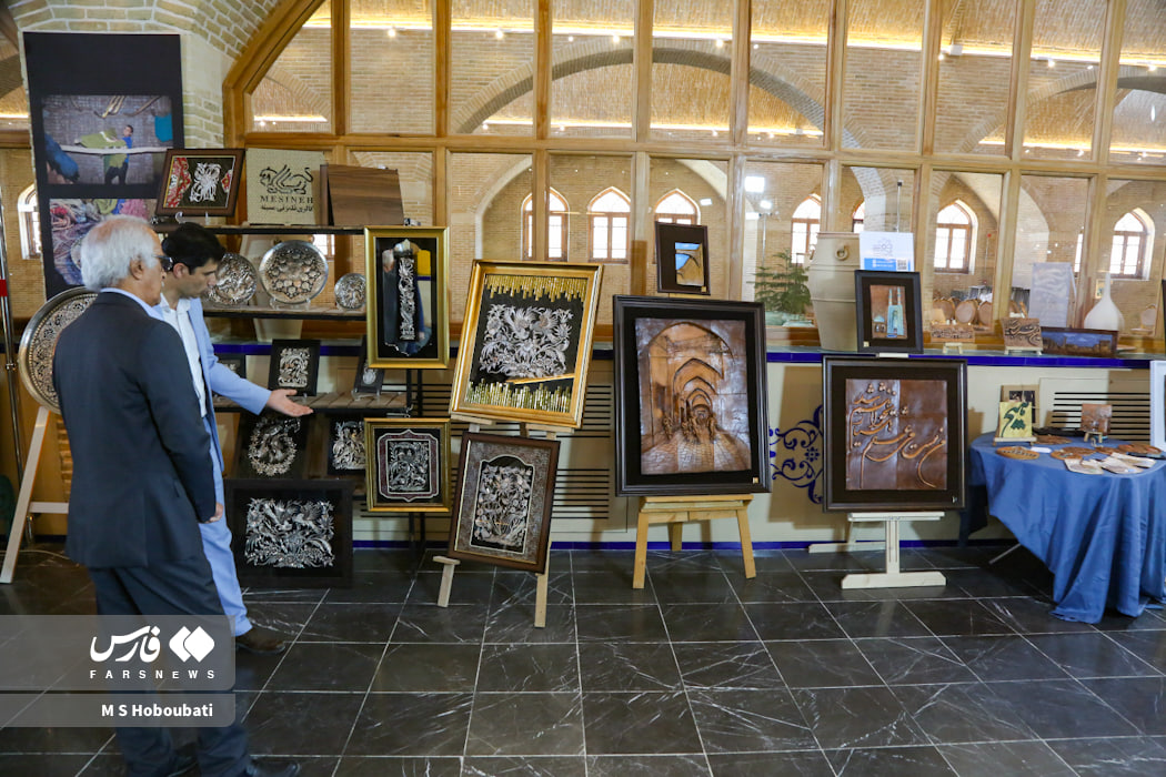 نمایشگاه صنایعدستی در تار و پود یزد