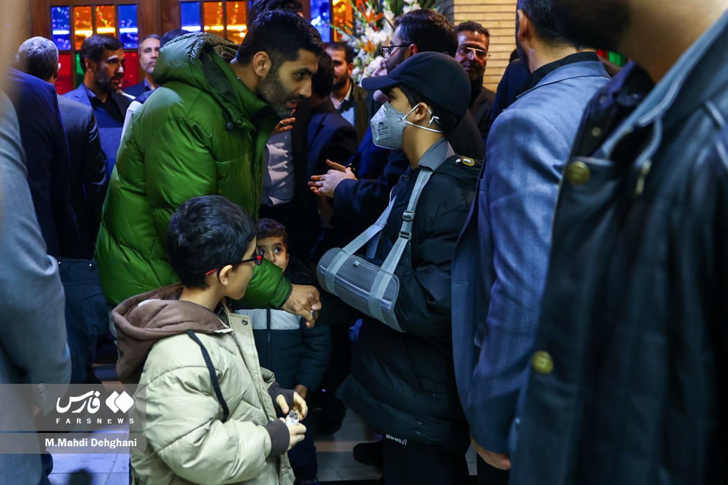 حضور شخصیت های سیاسی و کشوری در مراسم ترحیم خانوادۀ سقاب اصفهانی