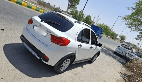 خودروی سواری با ۳۱۰ میلیون ریال خلافی در اراک توقیف شد