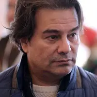 پیمان قاسم خانی: از دار دنیا یه خانه دارم