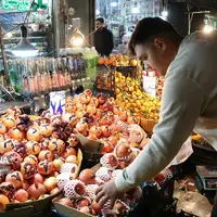 عرضه فراوان میوه شب یلدا در بجنورد / کمبودی در بازار نیست