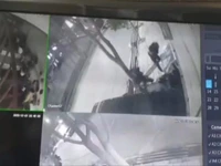 ویدئویی از زورگیری و قمه کشی در خیابان