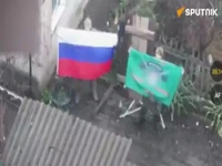 اهتزاز پرچم روسیه در یک روستای دیگر اوکراین