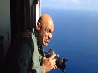 عکاسی با اعمال شاقه از درون یک هلیکوپتر