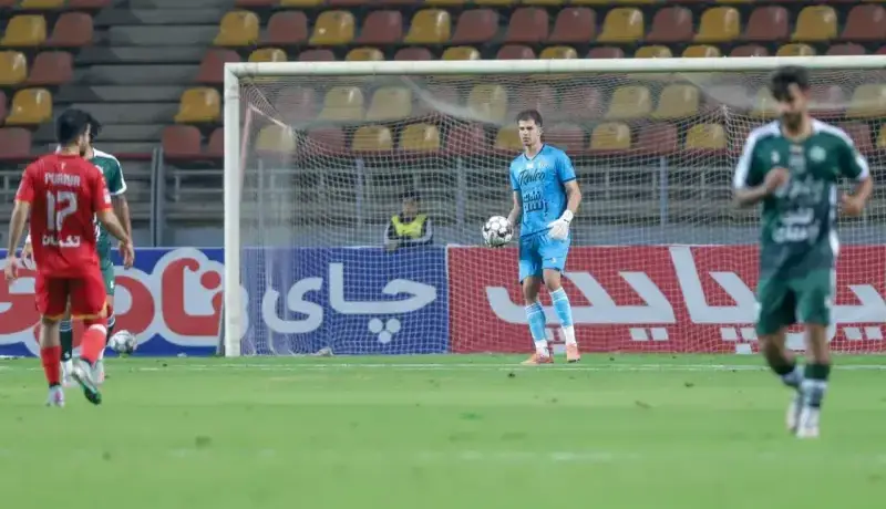 خلیفه دوباره به صدر جدول رسید