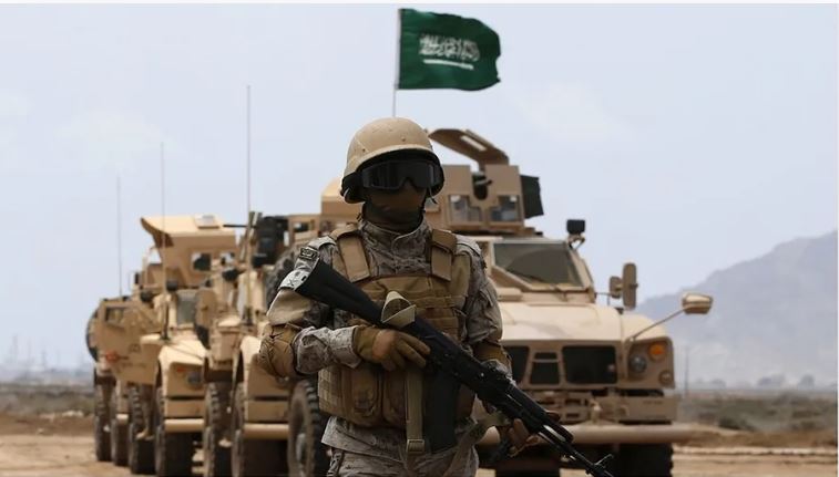 عربی۲۱: نیروهای عربستانی و سودانی کاخ ریاست جمهوری در عدن را ترک کردهاند