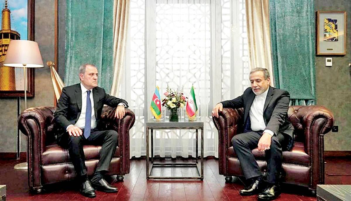 دیپلماسی در دو جبهه؛ نگاهی به تحرکات دیپلماتیک عراقچی