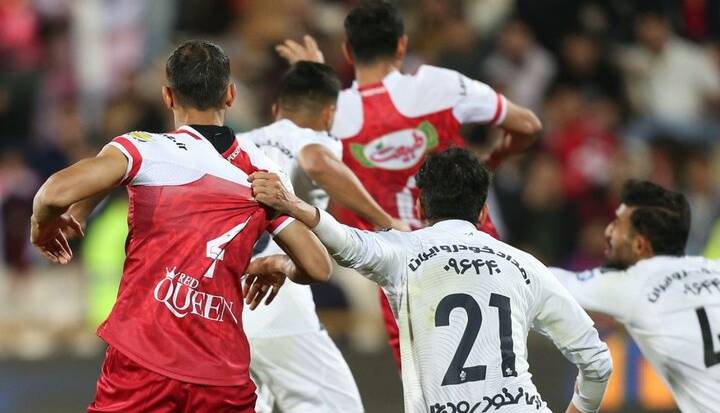 پرسپولیس به دنبال سبقت از پیکان