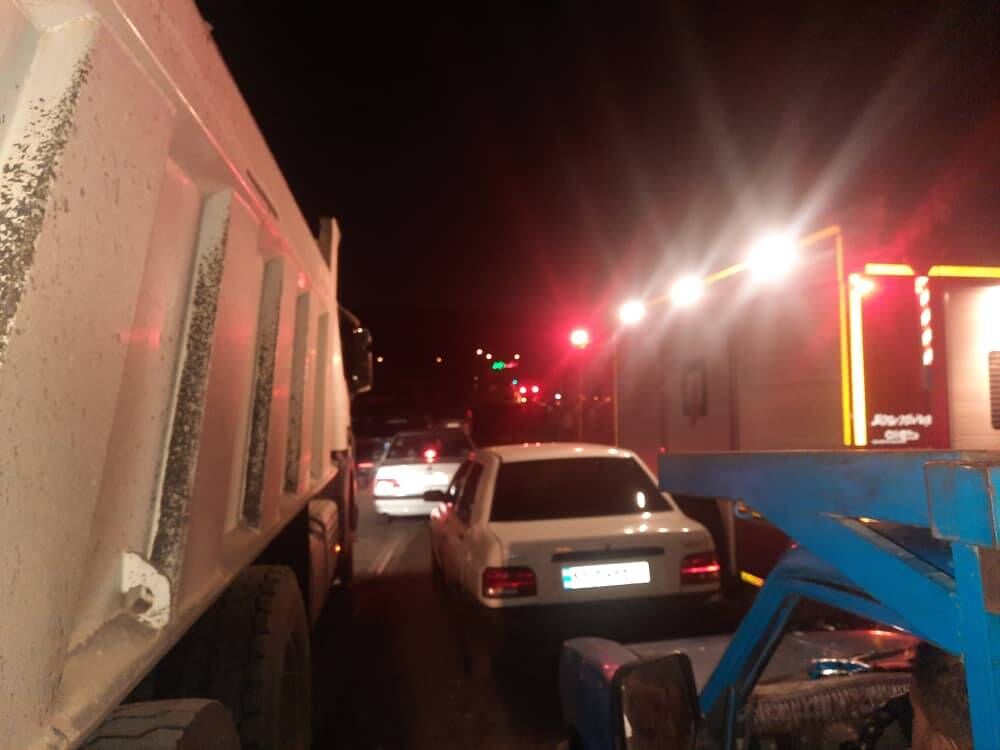 تصادف زنجیره ای خودروها در بزرگراه امام علی (ع) تهران