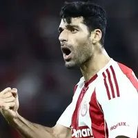 طارمی برای غیرت پوستر زد