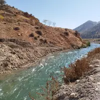 رودخانه مهاباد پس از بارش‌های دل‌نشین دوباره به سد این شهر رسید