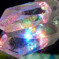 گوهری با سه چهره