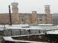 شدت بارش برف هم اکنون در شهر اشنویه آذربایجان‌غربی