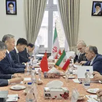 معاون وزیر خارجه چین با تخت‌روانچی در تهران دیدار کرد