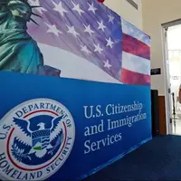 دولت ترامپ روادید ۸۵ هزار تن از اتباع خارجی را لغو کرده است