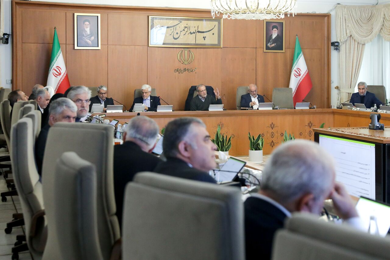 حواشی رویداد کیش به جلسه دولت کشیده شد