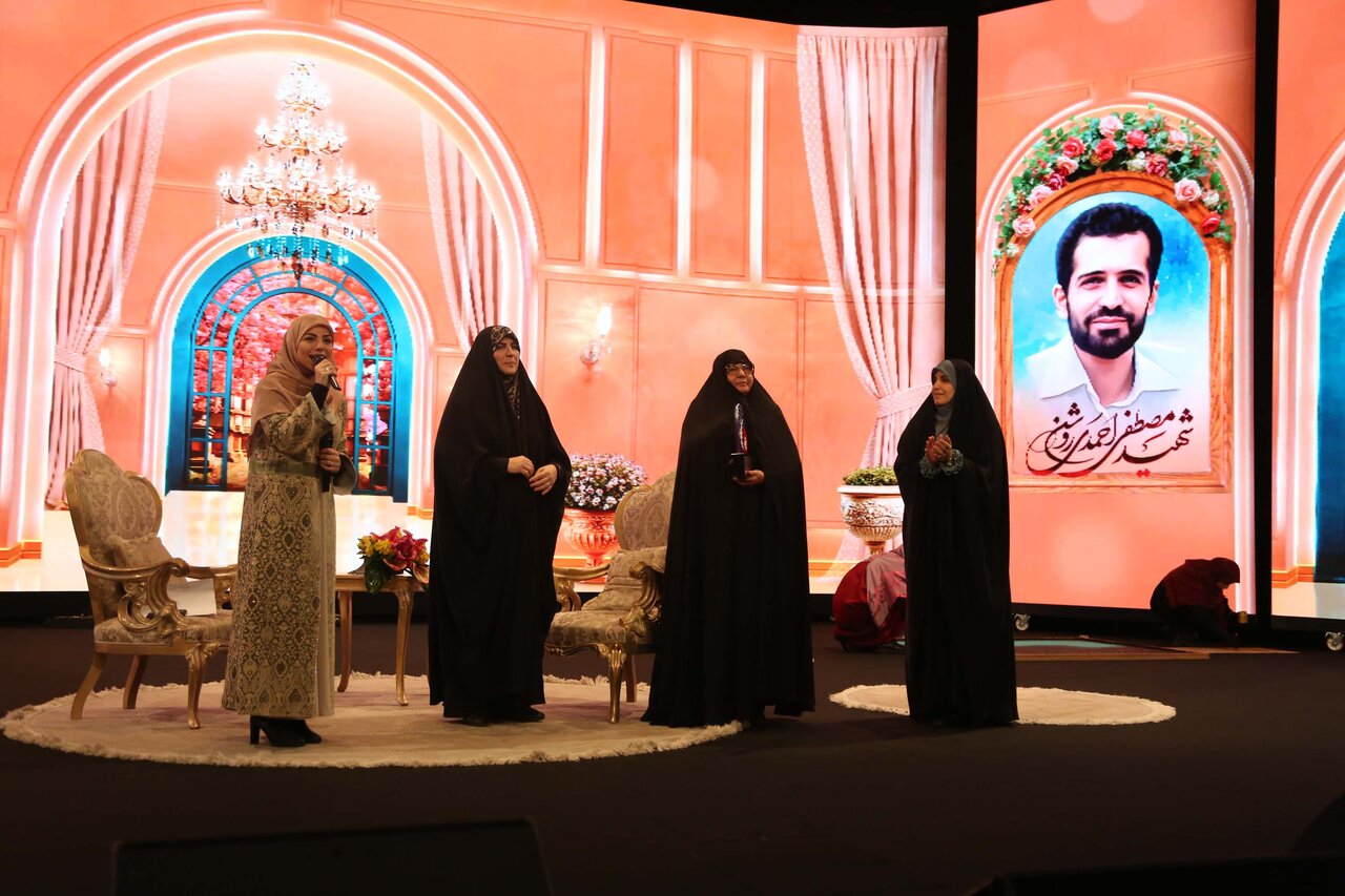 جشن بزرگ" زن جریان زندگی"