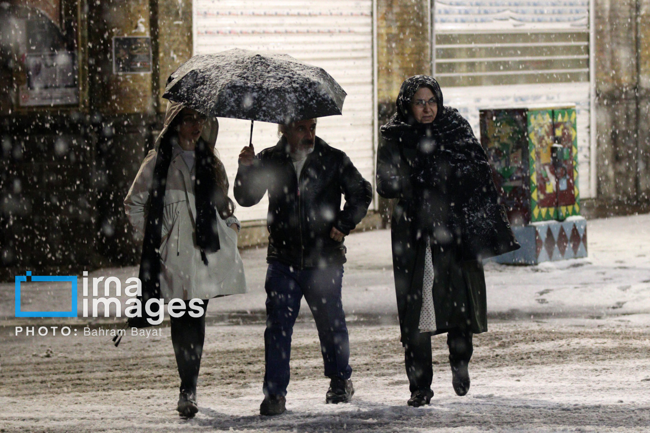 عکس/ بارش اولین برف پاییزی در زنجان