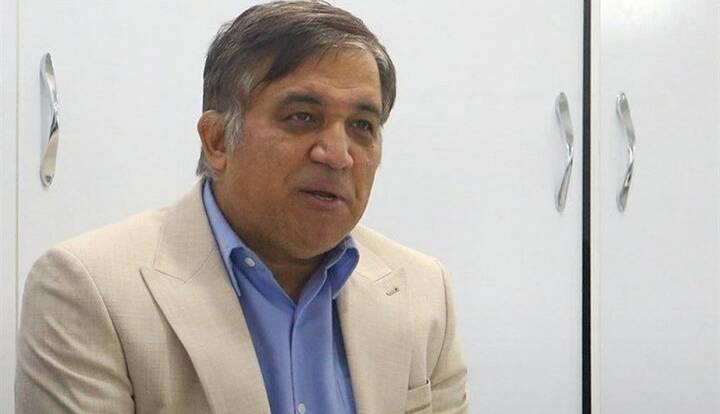 تاجرنیا: عارف آقاسی بازیکن استقلال میماند