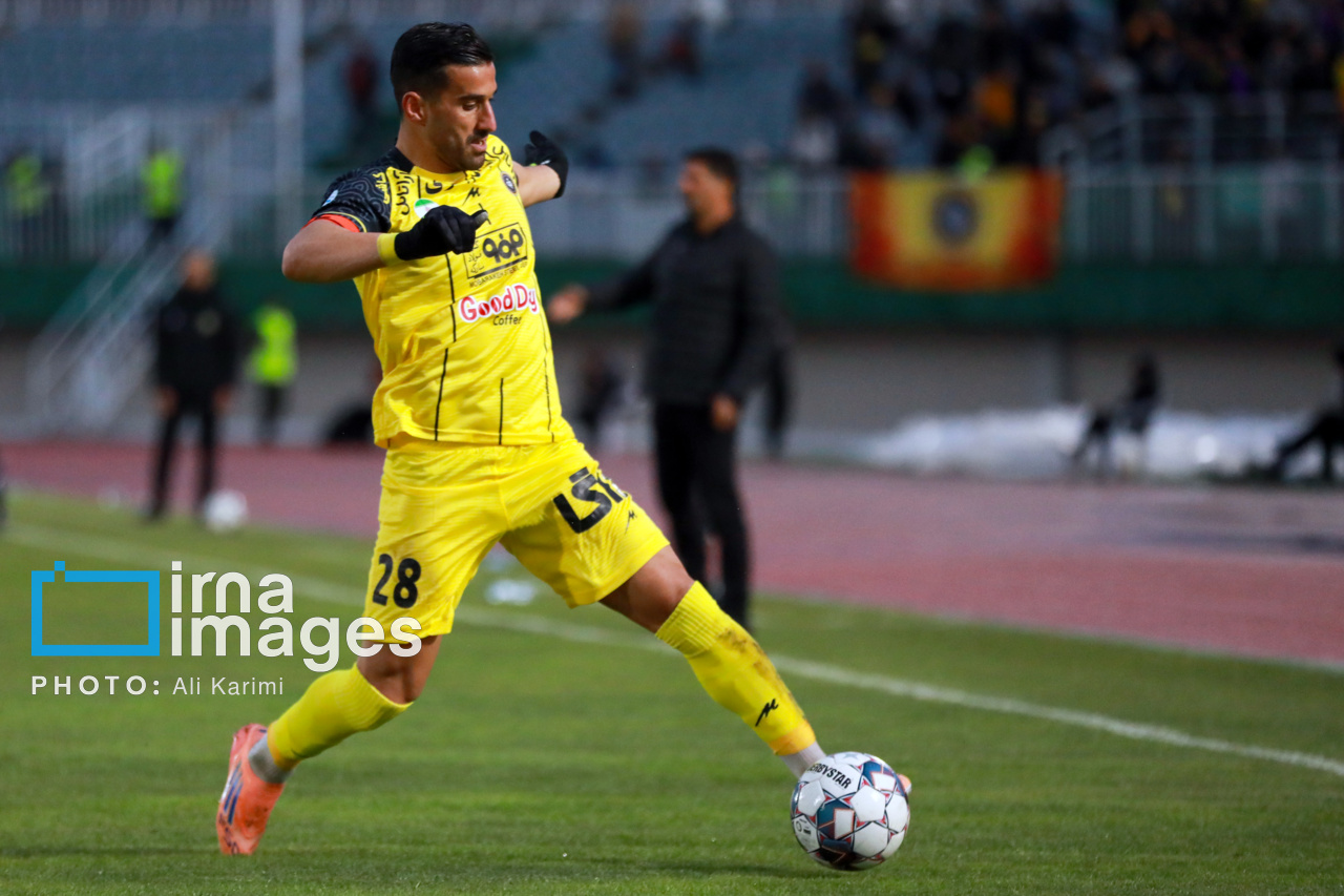 لیگ برتر فوتبال؛ آلومینیوم و سپاهان