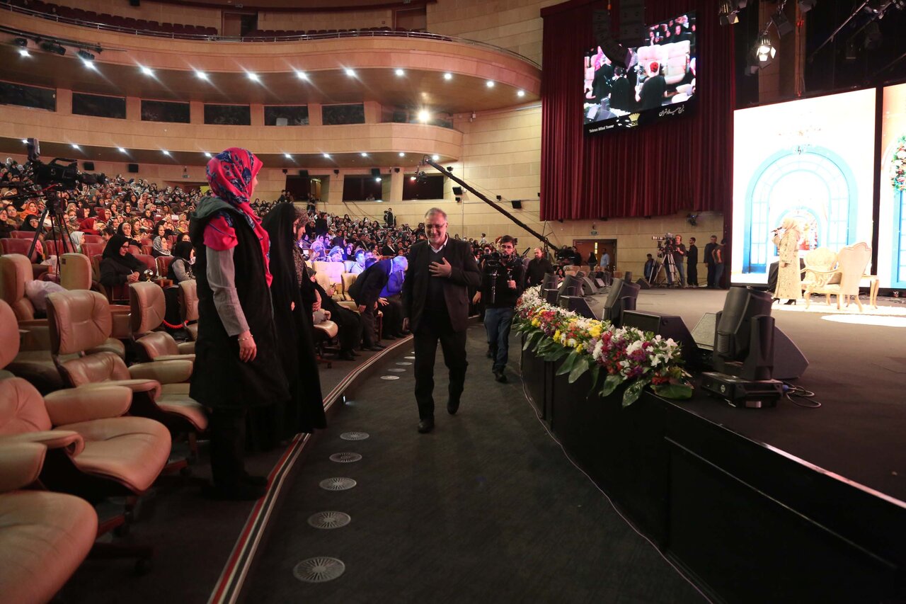 جشن بزرگ" زن جریان زندگی"