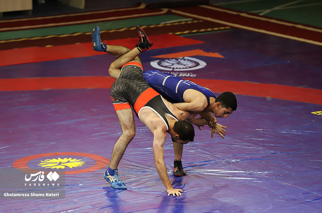 رقابت کشتی گیران اجا در نوشهر