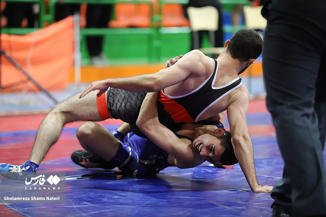 رقابت کشتی گیران اجا در نوشهر