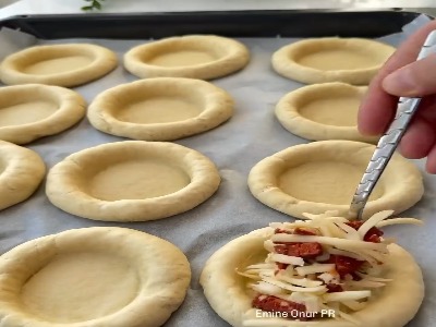 با مینی پیتزا یک فست فود راحت بپز