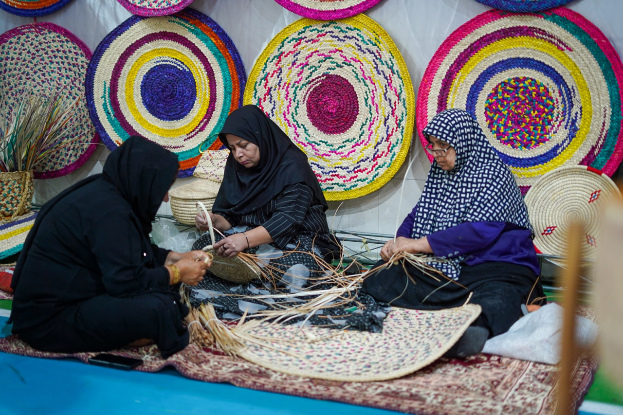 نمایشگاه حصیربافی در شهرستان مهر
