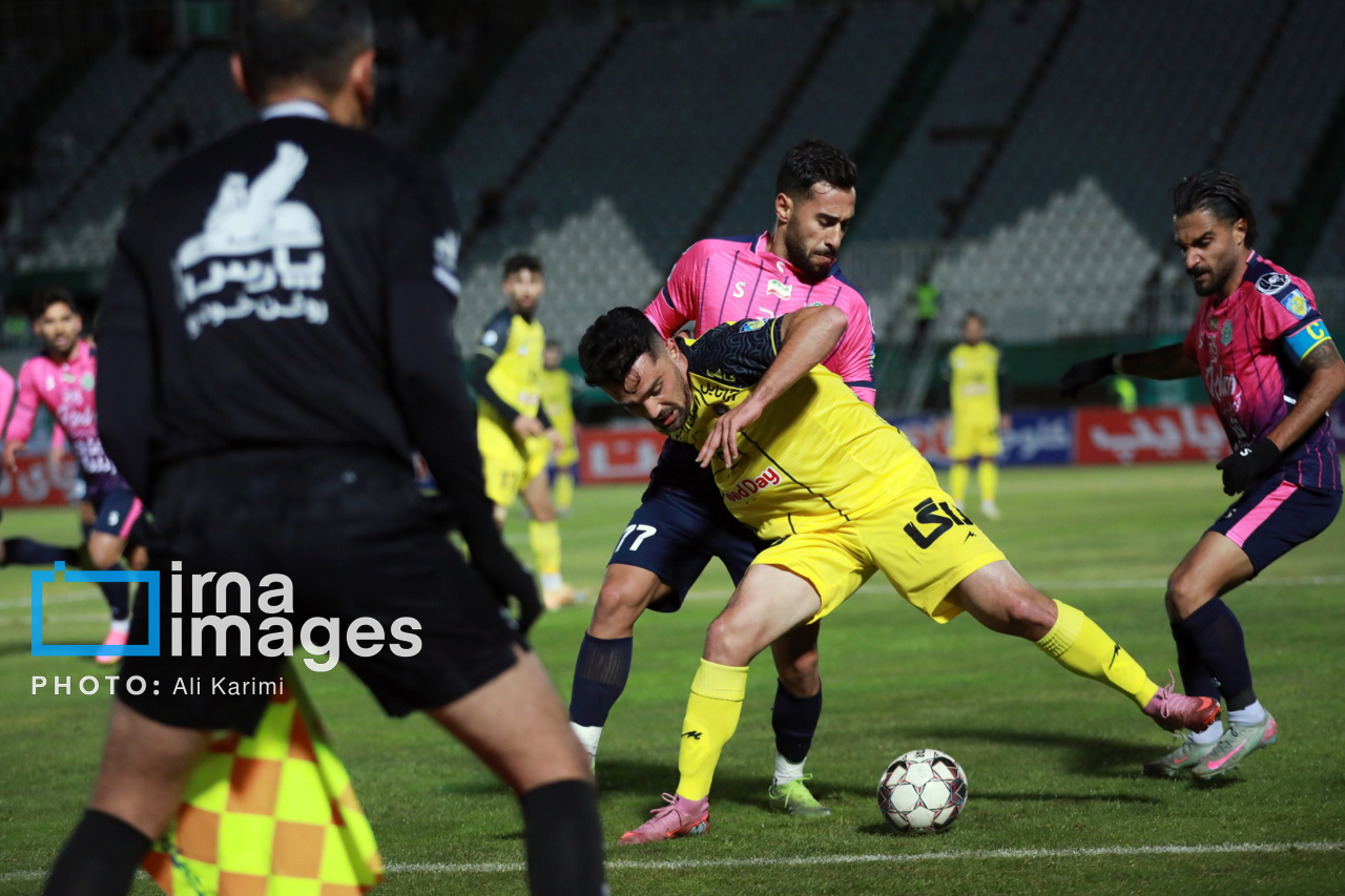 لیگ برتر فوتبال؛ آلومینیوم و سپاهان