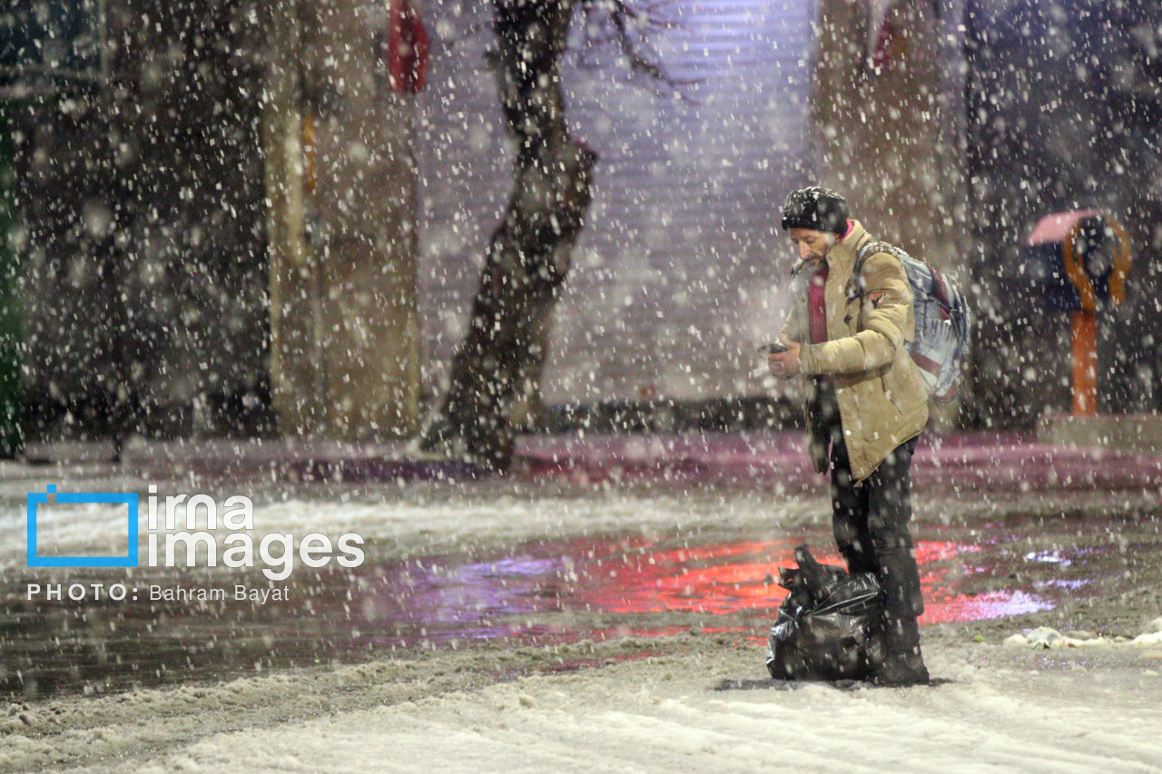 عکس/ بارش اولین برف پاییزی در زنجان
