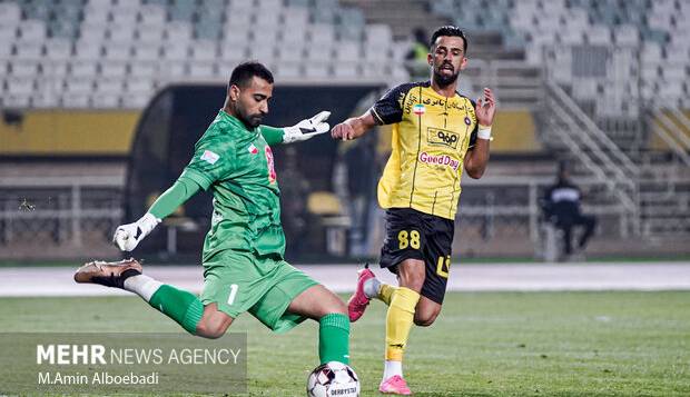 سپاهان با خیال راحت در صدر ماند؛ کسی جلودار شاگردان محرم نیست