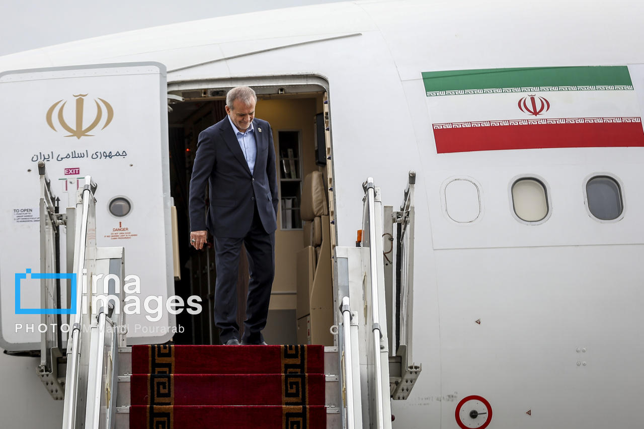 عکس/ بدرقه رئیس جمهور به قزاقستان