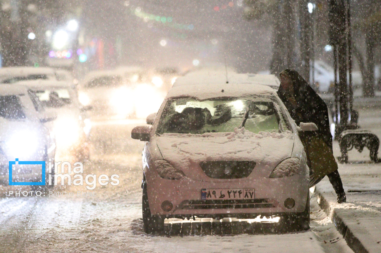 عکس/ بارش اولین برف پاییزی در زنجان