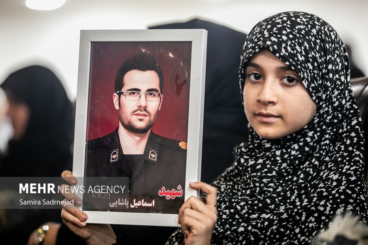 عکس/تجلیل از مادران و همسران شهدای جنگ ۱۲ روزه