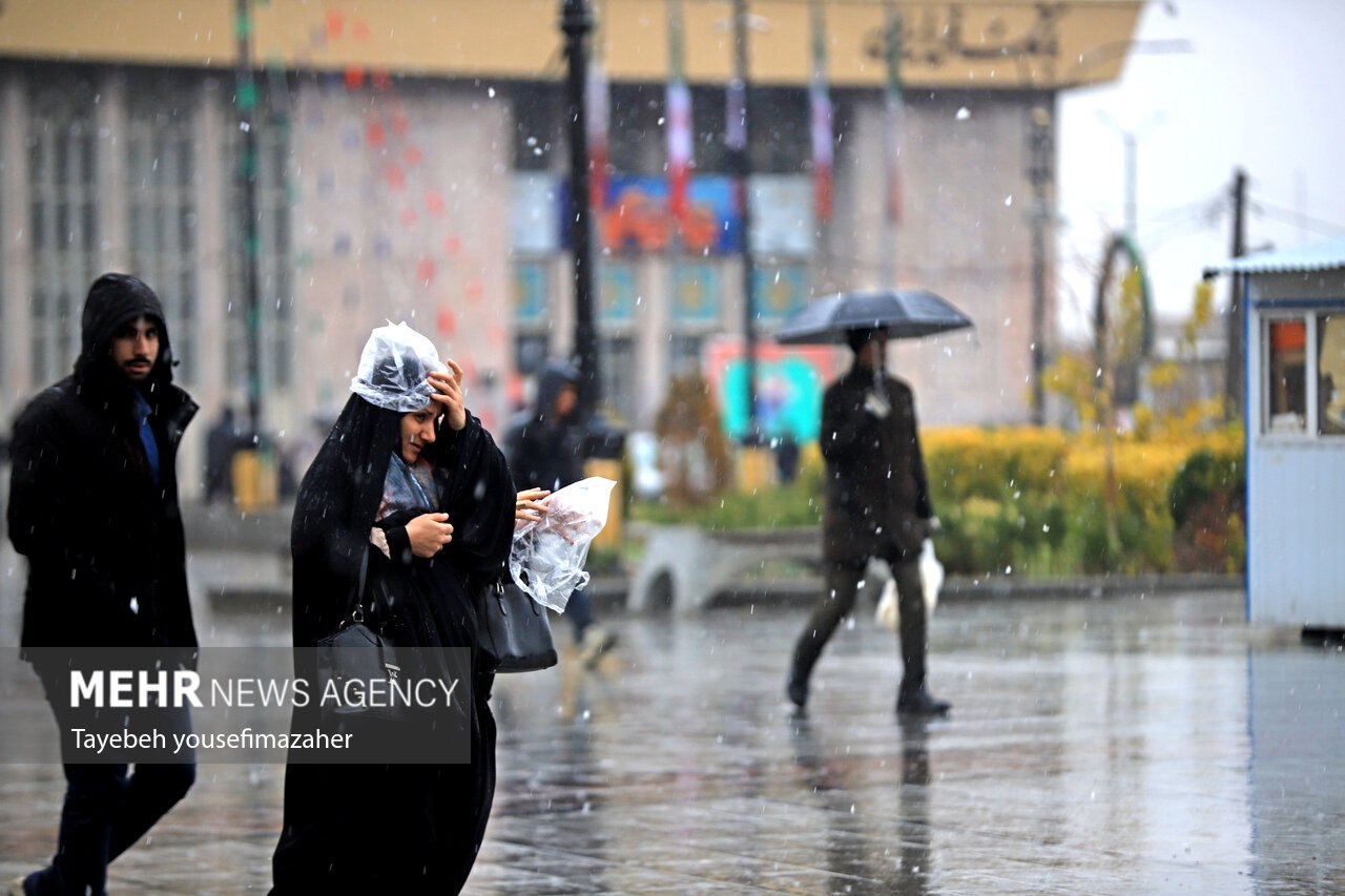 عکس/بارش سنگین باران در همدان
