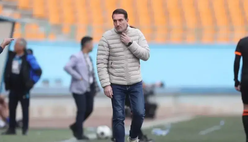 جنجال بزیک در دربی امیدها با کارت قرمز!