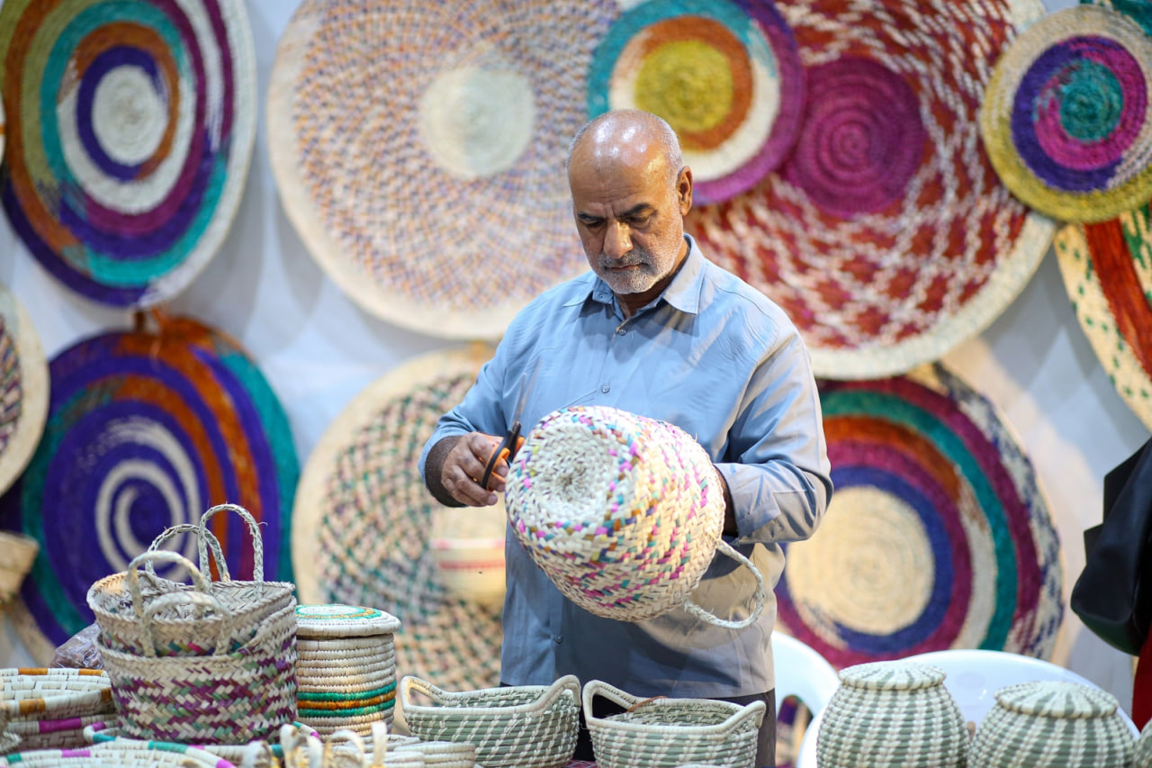 نمایشگاه حصیربافی در شهرستان مهر