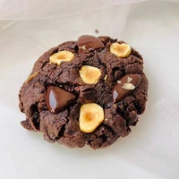 کوکی مغزدار نوتلا، لذتی منحصر به فرد از شکلات و کره فندق!