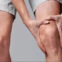 علائم اولیه آرتروز زانو چیست؟