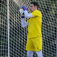 دروازهبان سپاهان زیر تیغ جراحی رفت