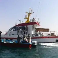 نجات 2 قایق صیادی گرفتار نقص فنی در بندر لنگه