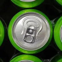 هشدار پزشکان درباره مصرف زیاد نوشابههای انرژیزا